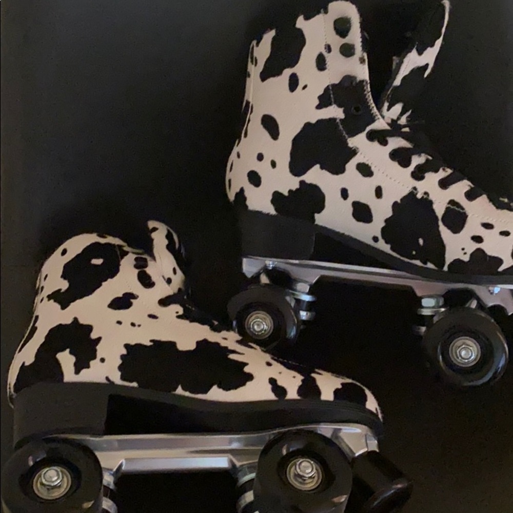 Cow hair skates